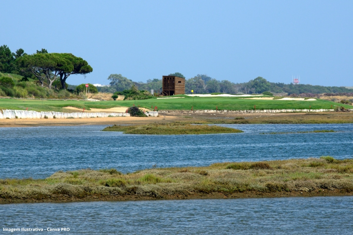 Os campos de golfe do Algarve vão ser irrigados com água reciclada