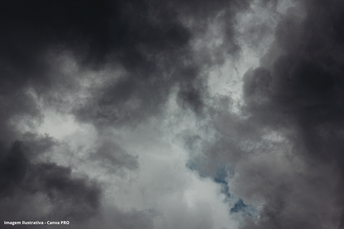 Geradores das Forças Armadas para Figueiró dos Vinhos. Portugal não recorreu à UE porque há meios nacionais TA