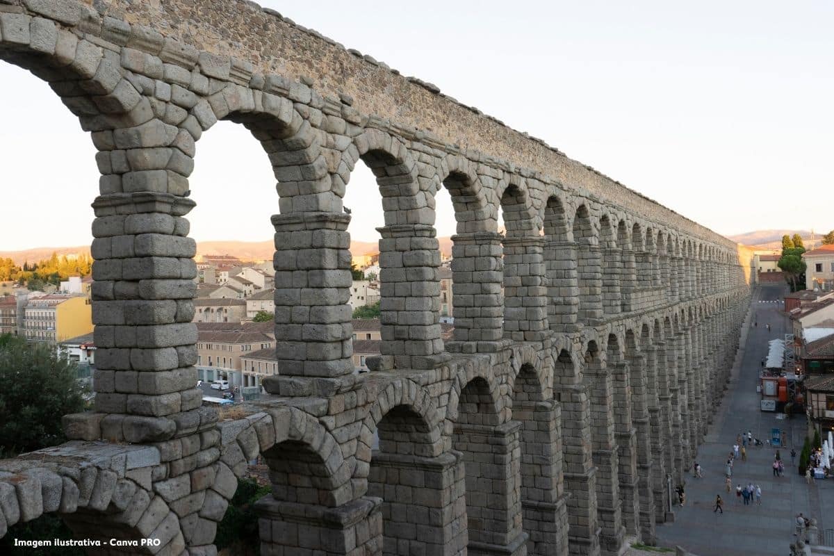 Aqueduto das Águas Livres vai ter obra de 850 mil euros para consolidação estrutural e restauro de 16 lanternins em Alcântara
