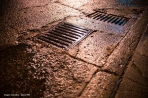 Intervenção reforça drenagem pluvial nas ruas do Brasil e Navegadores